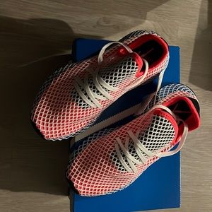 NWT Adidas Sneakers
